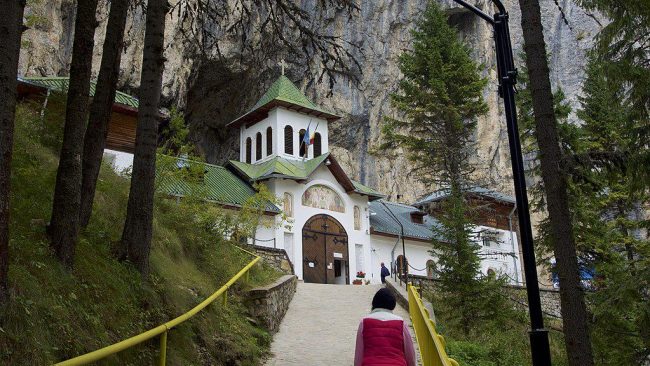 Pestera Ialomitei - O calatorie in adancurile muntelui