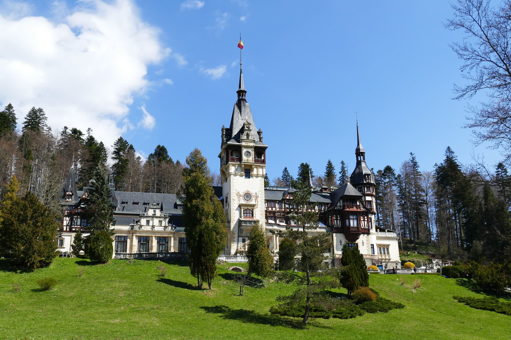 Castelul Peles – Un vis regal in inima muntilor Bucegi