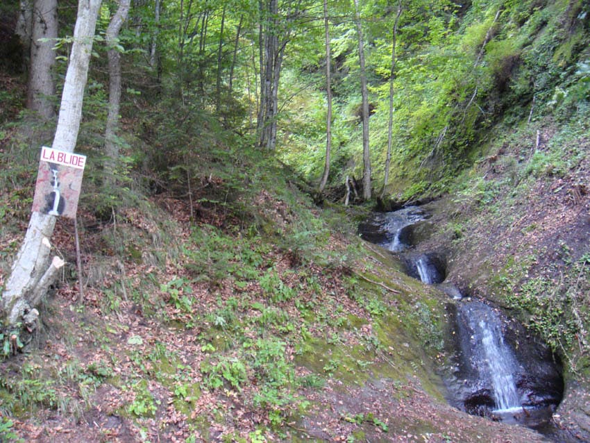 Cascada La Blide – Un Poem Cristalin aproape de PurpleVague Cascada La Blide - Un Poem Cristalin aproape de PurpleVague