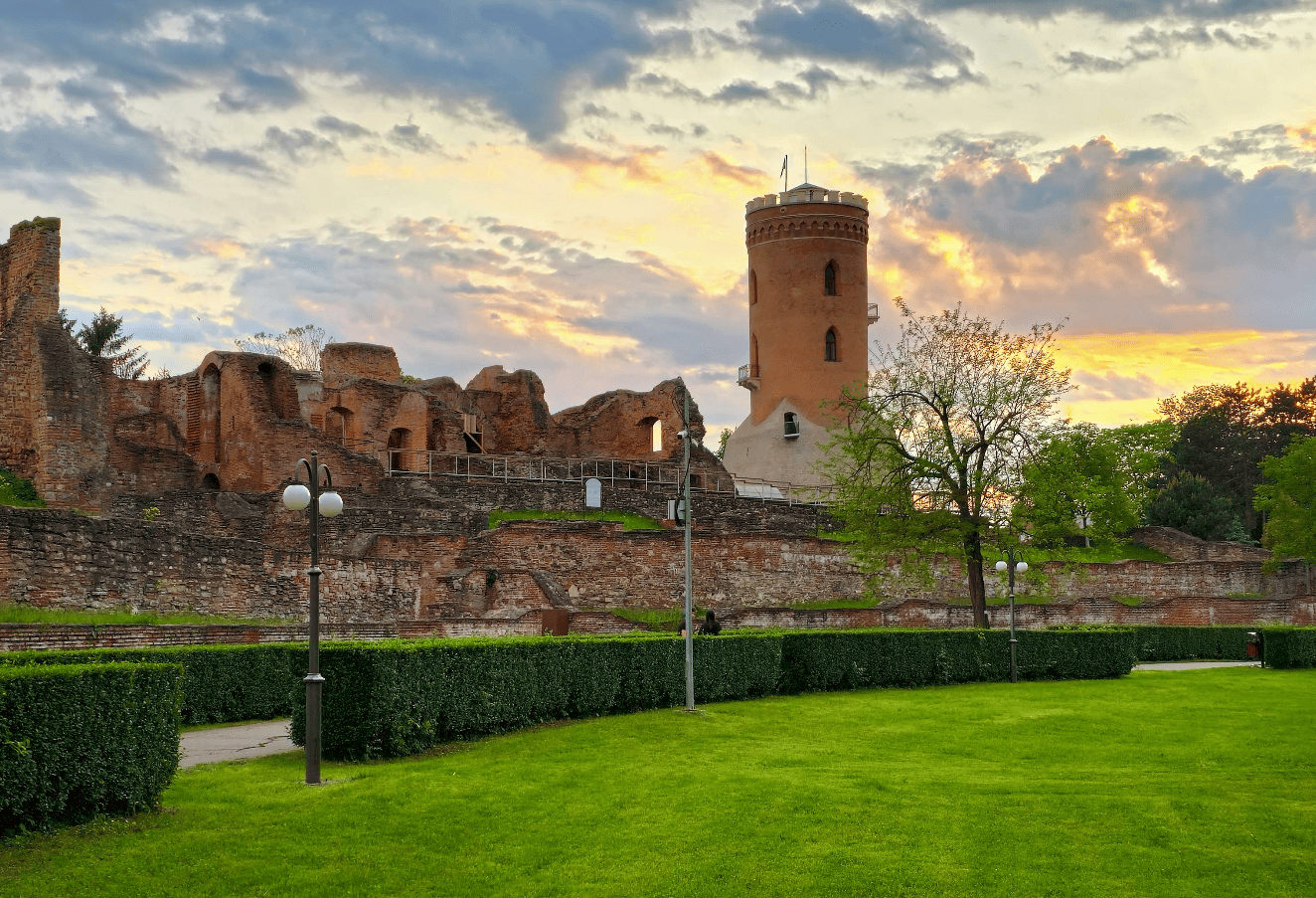 Parcul Chindia – Refugiu Verde langa Simbolurile Istorice ale Targovistei Parcul Chindia - Refugiu Verde langa Simbolurile Istorice ale Targovistei