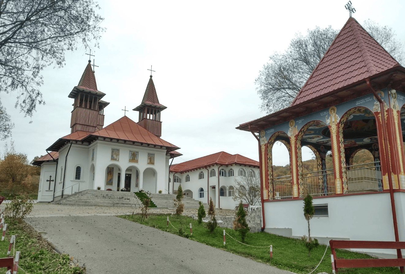 Un Popas Duhovnicesc la Schitul Sfantul Ioan Botezatorul Un Popas Duhovnicesc la Schitul Sfantul Ioan Botezatorul