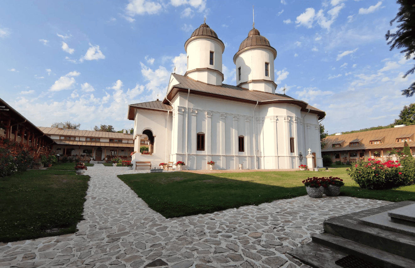 Calatorie Spirituala la Manastirea Viforata – Sanctuar Montan pentru Suflet Calatorie Spirituala la Manastirea Viforata - Sanctuar Montan pentru Suflet