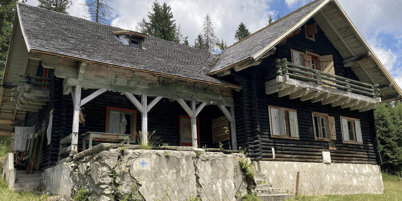 Descopera Traseul Cabana Leaota – Varful Leaota | Drumetie de Neuitat la 27 Minute de PurpleVague Descopera Traseul Cabana Leaota - Varful Leaota | Drumetie de Neuitat la 27 Minute de PurpleVague