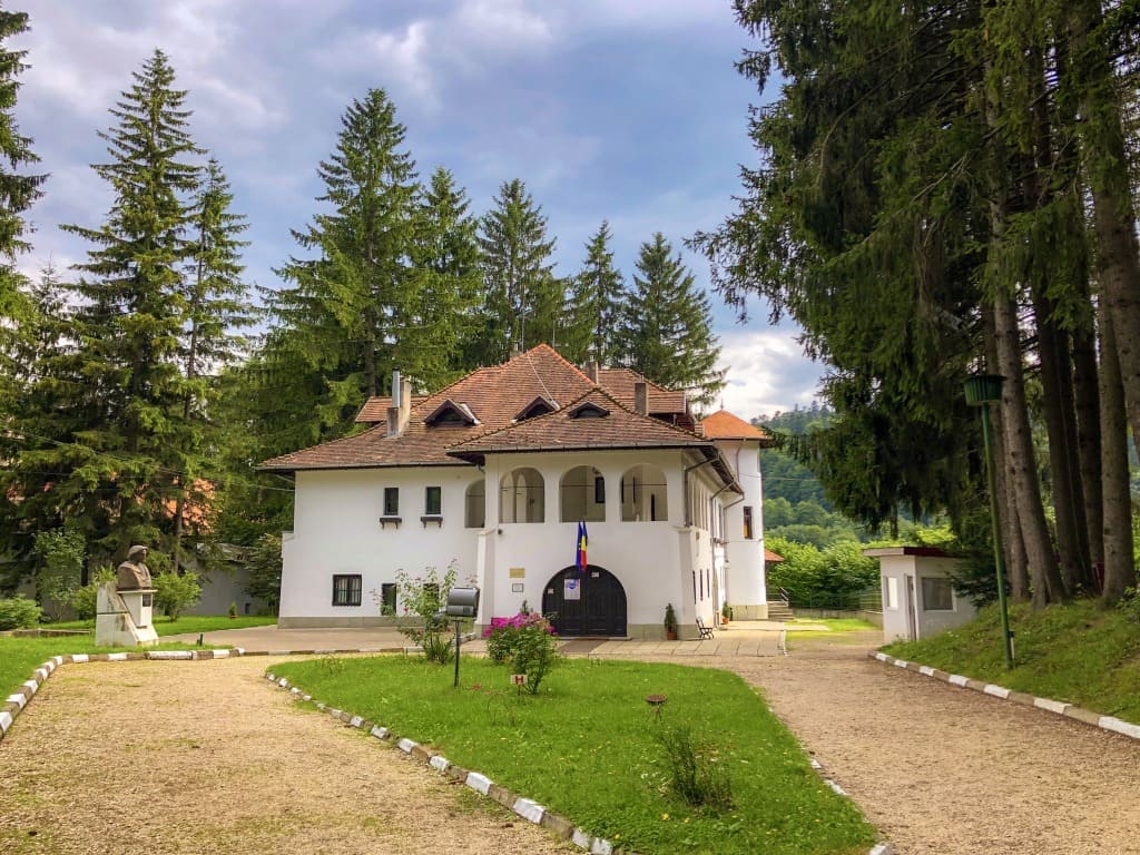 Casa Memoriala George Enescu – Sanctuarul Muzical al Geniului Romanesc Casa Memoriala George Enescu - Sanctuarul Muzical al Geniului Romanesc